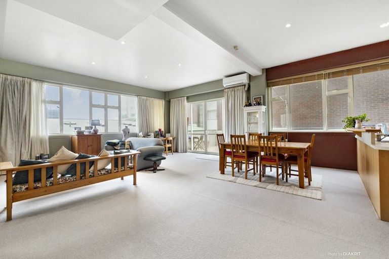 Photo of property in De Vere Apartments, 12/23 Tennyson Street, Te Aro, Wellington, 6011