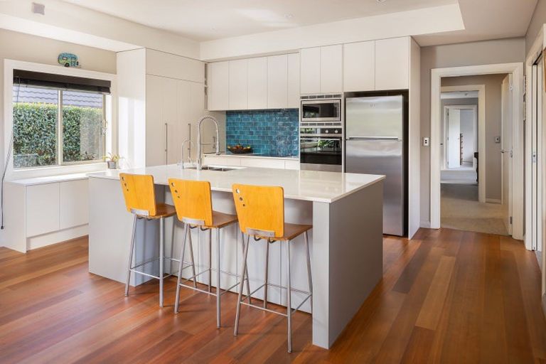 Photo of property in 19 The Esplanade, Huntington, Hamilton, 3210