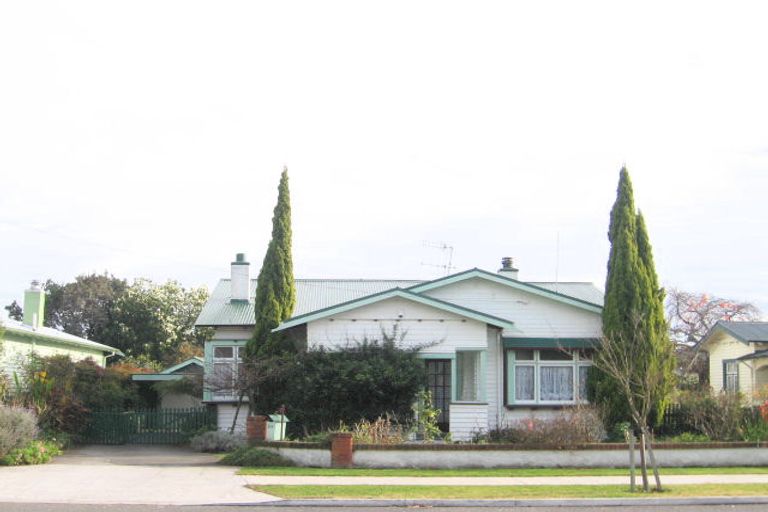 Photo of property in 908 Caroline Road, Mayfair, Hastings, 4122