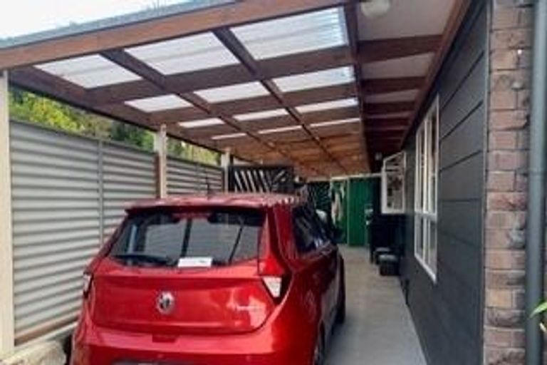 Photo of property in 8 Mountain Road, Morningside, Whangarei, 0110