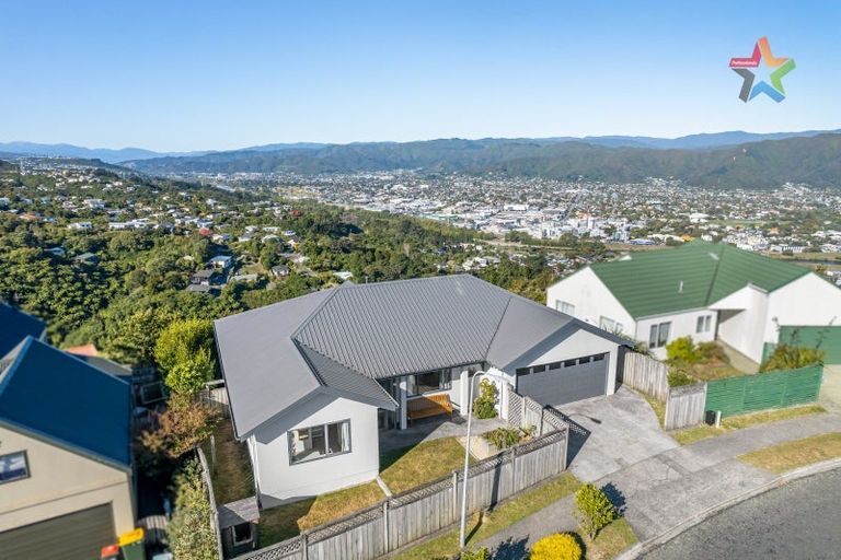 Photo of property in 87 Cypress Drive, Maungaraki, Lower Hutt, 5010