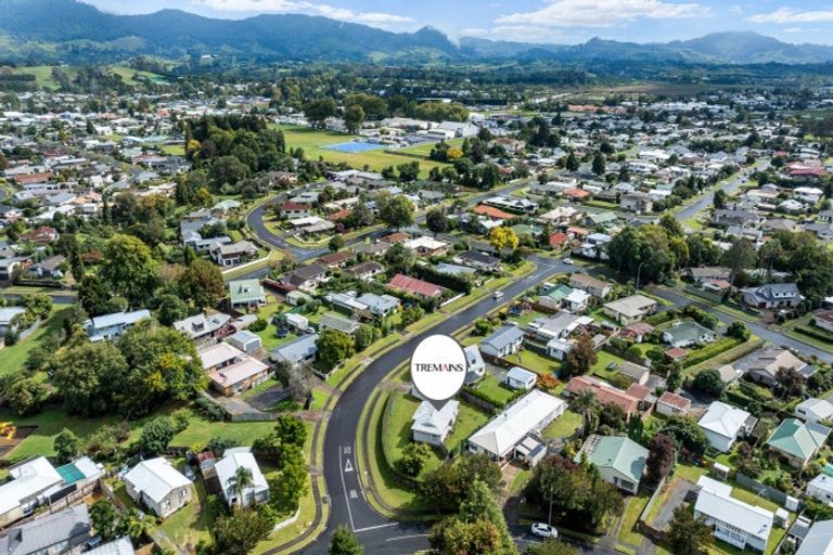 Photo of property in 10 Katterns Street, Katikati, 3129