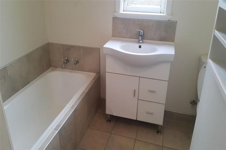 Photo of property in 66 Bay Road, Glendowie, Auckland, 1071