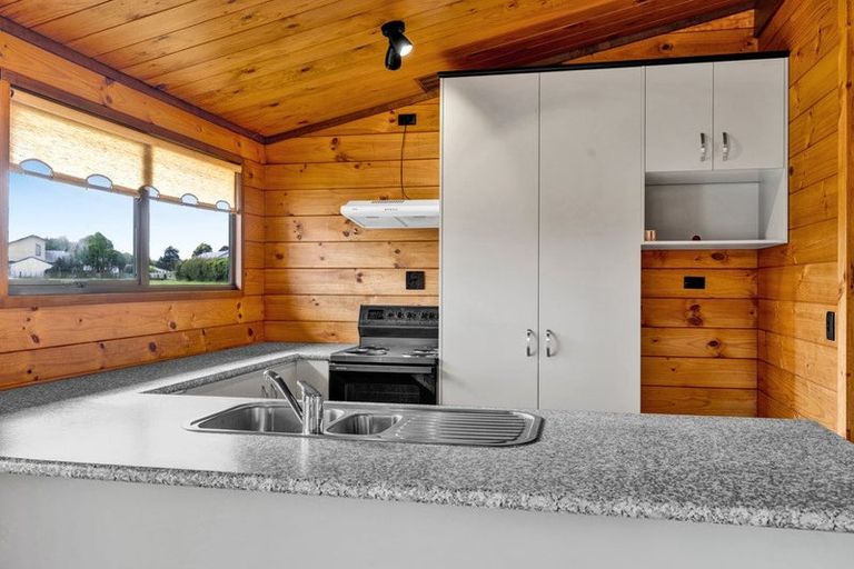 Photo of property in 11 Warwick Road, Stratford, 4332