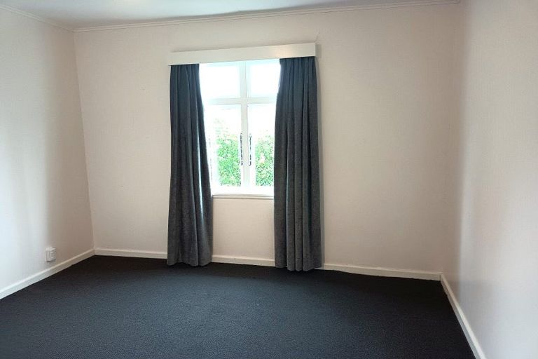 Photo of property in 47 Peel Street, Westport, 7825