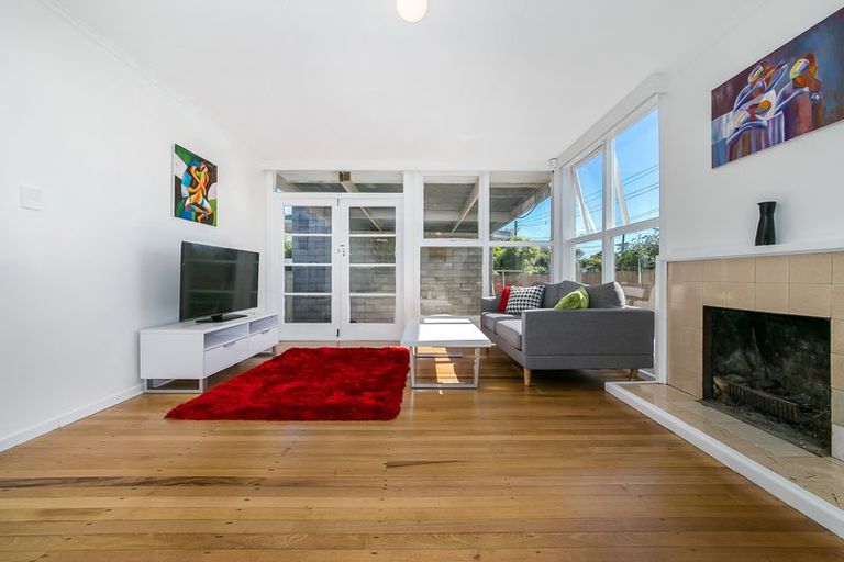 Photo of property in 2/3 Vine Street, Mangere East, Auckland, 2024