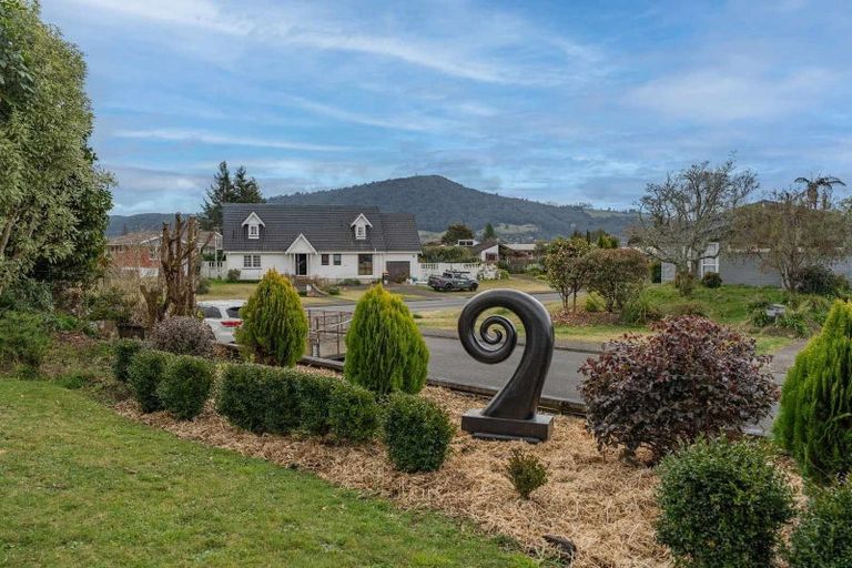 Photo of property in 35 Pegasus Drive, Sunnybrook, Rotorua, 3015