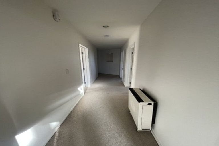 Photo of property in 19 Somerville Crescent, Aidanfield, Christchurch, 8025