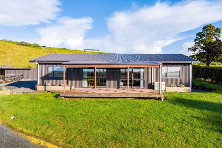 Photo of property in 845 Hukerenui Road, Hukerenui, Hikurangi, 0182