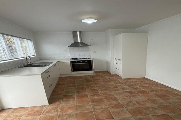 Photo of property in 9 Edwin Freeman Place, Ranui, Auckland, 0612