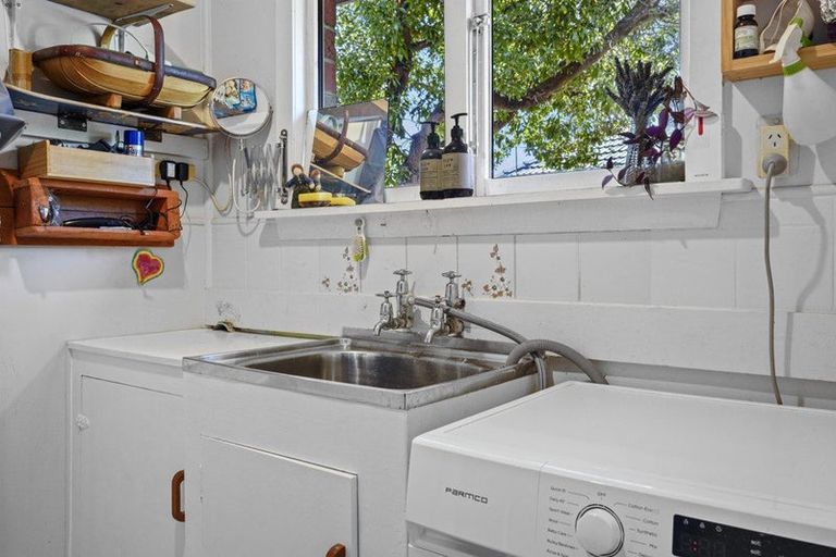 Photo of property in 10 Brabourne Street, Hillsborough, Christchurch, 8022