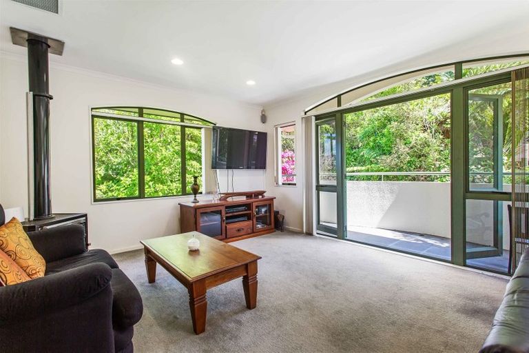 Photo of property in 121 Pemberton Avenue, Bayview, Auckland, 0629