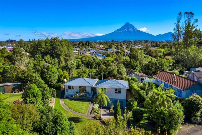 Photo of property in 60 Konini Street, Inglewood, 4330