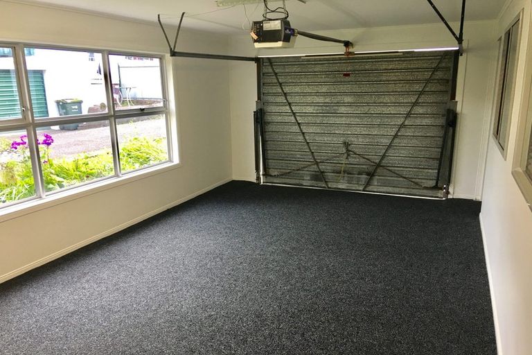 Photo of property in 23 Polandson Place, Opaheke, Papakura, 2113