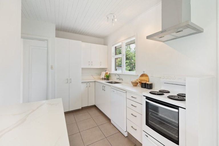 Photo of property in 1/24 Camelot Street, Ilam, Christchurch, 8041