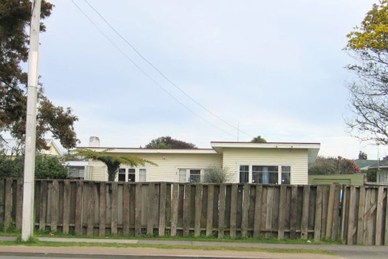 Photo of property in 107 Avalon Drive, Nawton, Hamilton, 3200