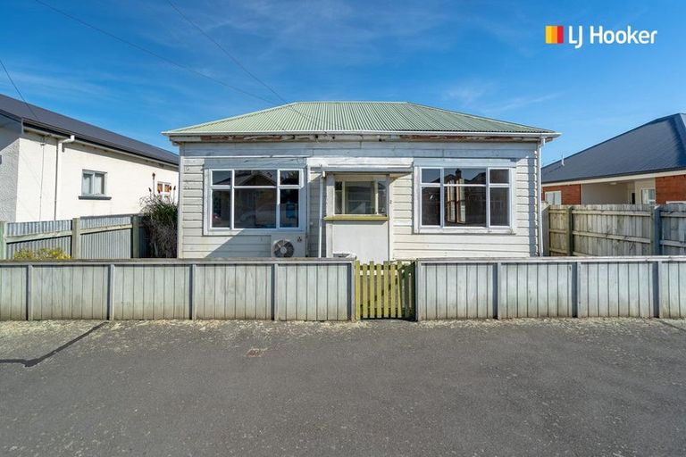 Photo of property in 2 Council Street, Saint Kilda, Dunedin, 9012