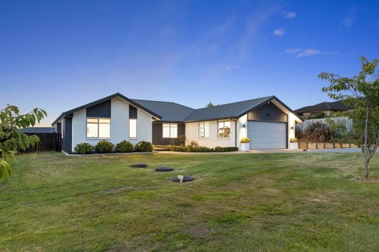 Photo of property in 8 Bernora Crescent, Bombay, 2675