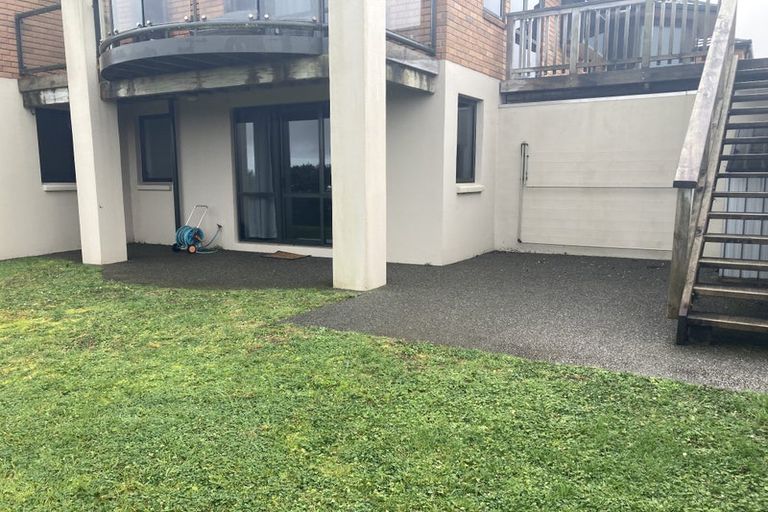 Photo of property in 11 Meadowbank Drive, Belmont, Lower Hutt, 5010
