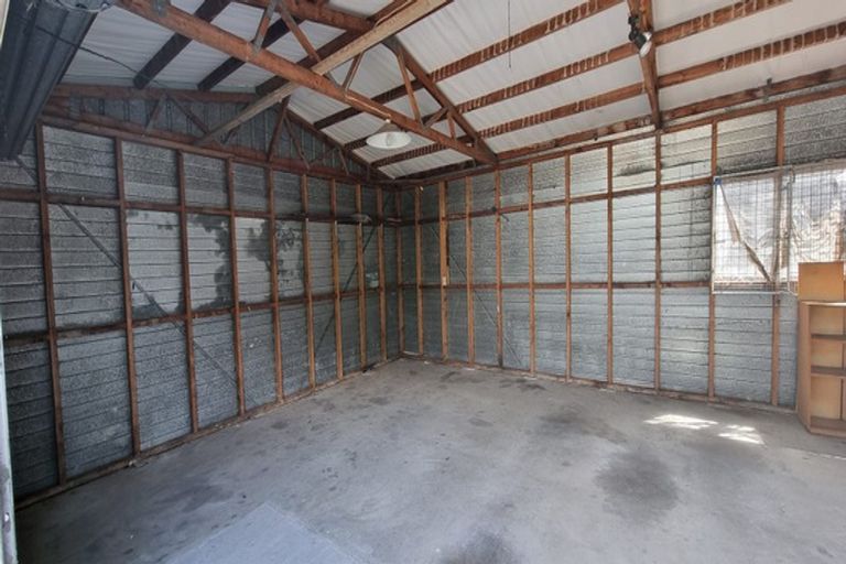 Photo of property in 13 Friedlanders Road, Manurewa, Auckland, 2102