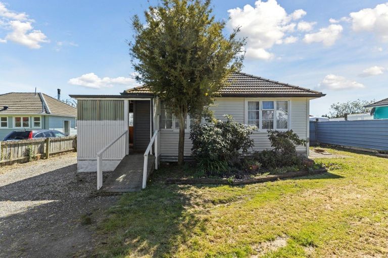 Photo of property in 42 Princes Street, Waikari, 7420