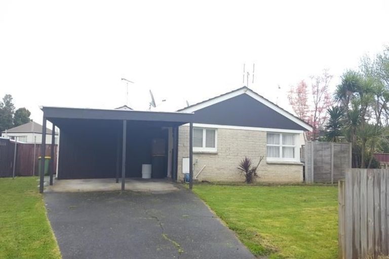 Photo of property in 1/8 Waikaremoana Place, Pakuranga Heights, Auckland, 2010