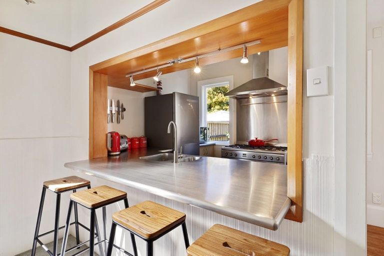 Photo of property in 37 Menzies Street, Sumner, Christchurch, 8081