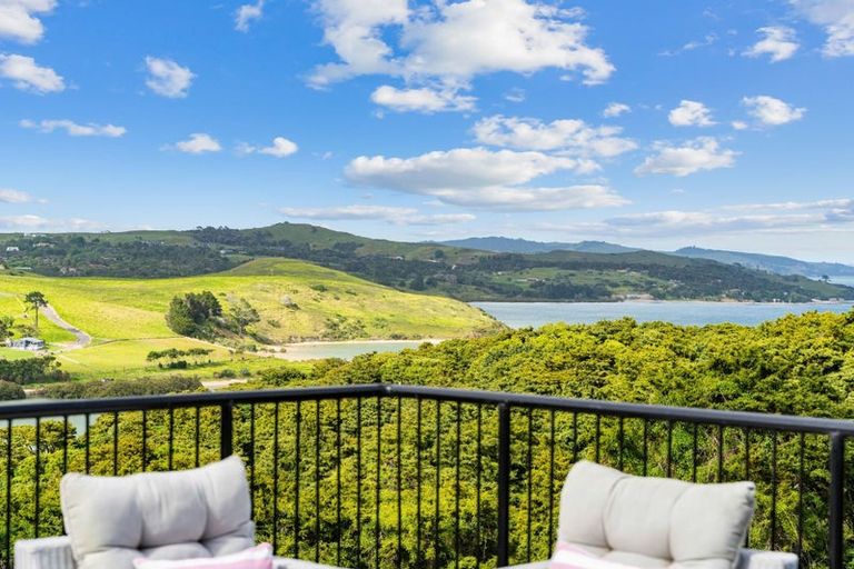 Photo of property in 205 Takahoa Drive, Kaiwaka, 0573