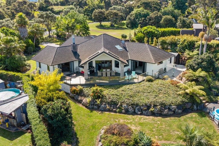 Photo of property in 80 Tarapatiki Drive, Whitianga, 3510