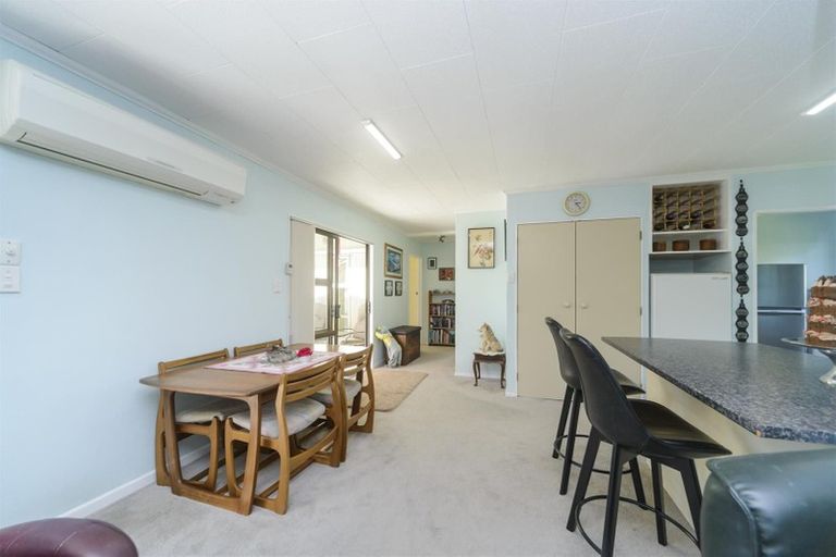 Photo of property in 9 Pain Street, Bulls, 4818