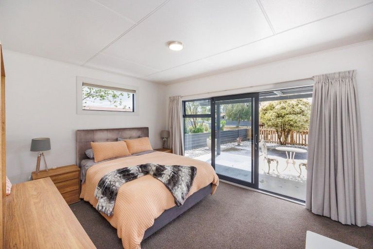 Photo of property in 21 Sutherland Crescent, Westbrook, Palmerston North, 4412