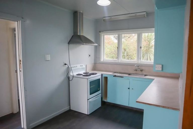 Photo of property in 112 Avonhead Road, Avonhead, Christchurch, 8042