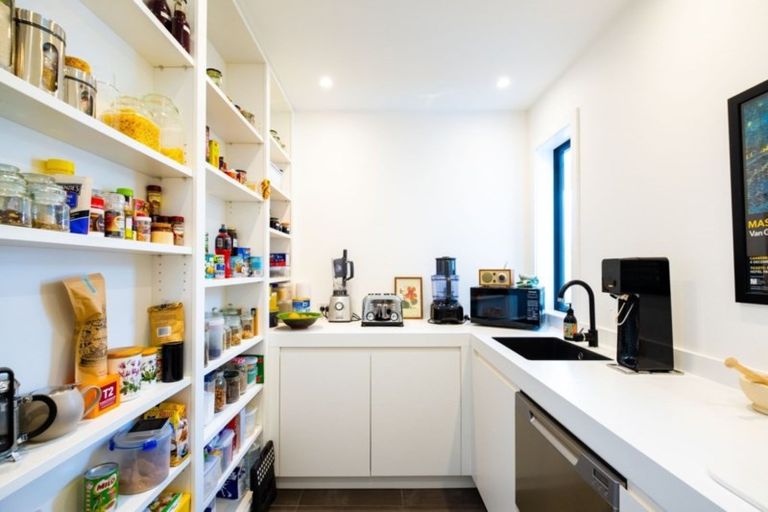 Photo of property in 71 Matangi Road, Tuki Tuki, Havelock North, 4294