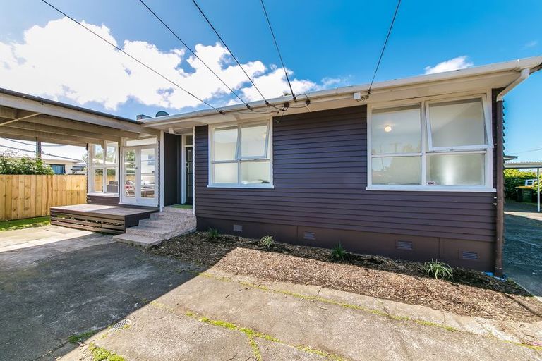 Photo of property in 2/3 Vine Street, Mangere East, Auckland, 2024