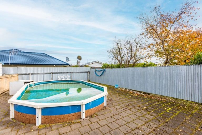 Photo of property in 16 Goodger Street, Waipukurau, 4200