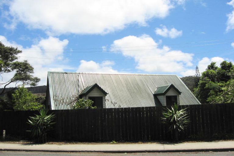 Photo of property in 309 Motutara Road, Muriwai, Waimauku, 0881