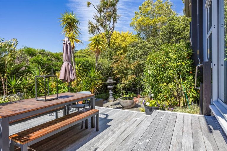 Photo of property in 1/5 Whareora Terrace, Cashmere, Christchurch, 8022