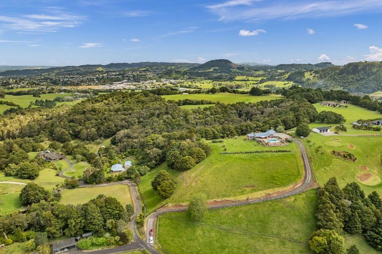 Photo of property in 30 Galliard Way, Kauri, 0185