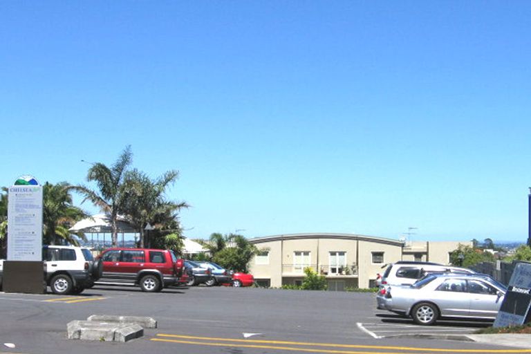 Photo of property in 3/168 Mokoia Road, Chatswood, Auckland, 0626