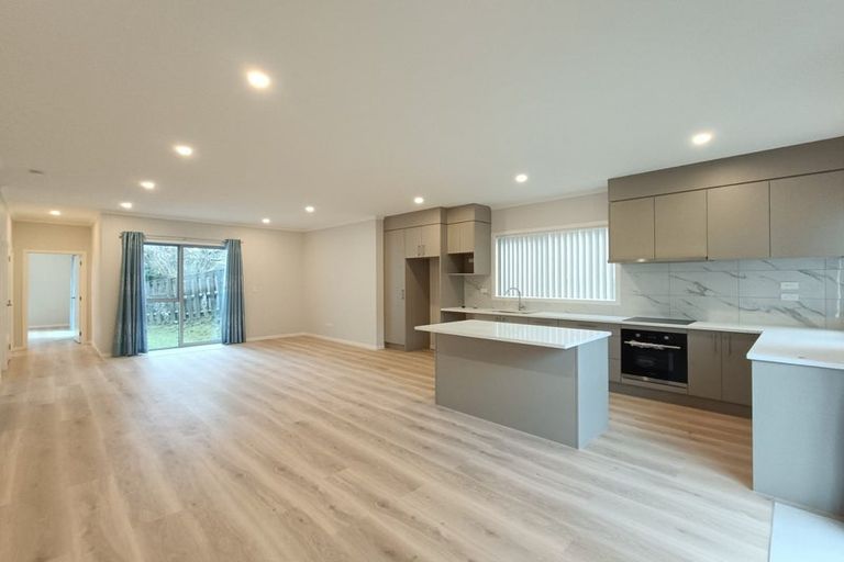 Photo of property in 39 Miramar Place, Pakuranga, Auckland, 2010