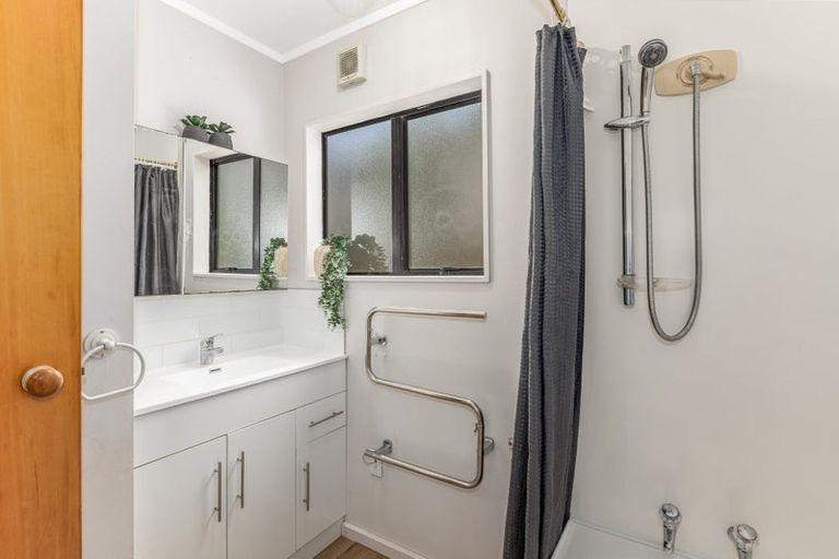 Photo of property in 63a Albatross Close, Whitby, Porirua, 5024