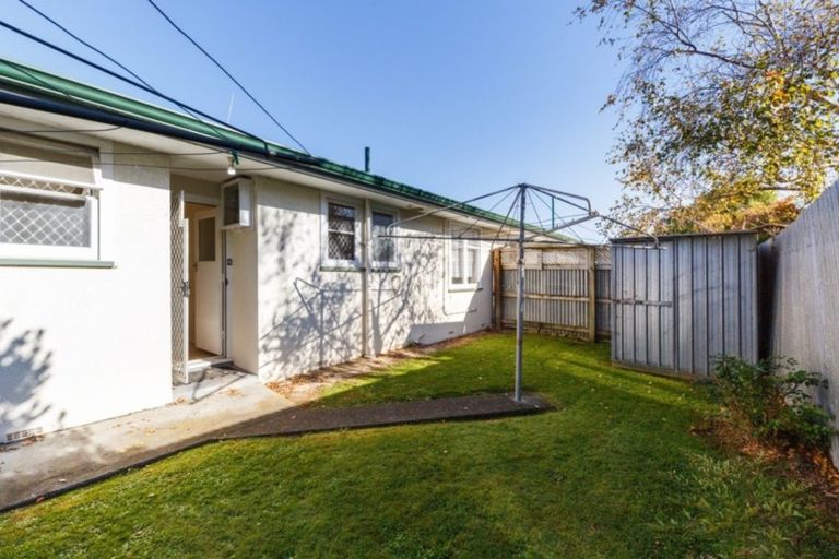 Photo of property in 4/93 Ruahine Street, Roslyn, Palmerston North, 4414