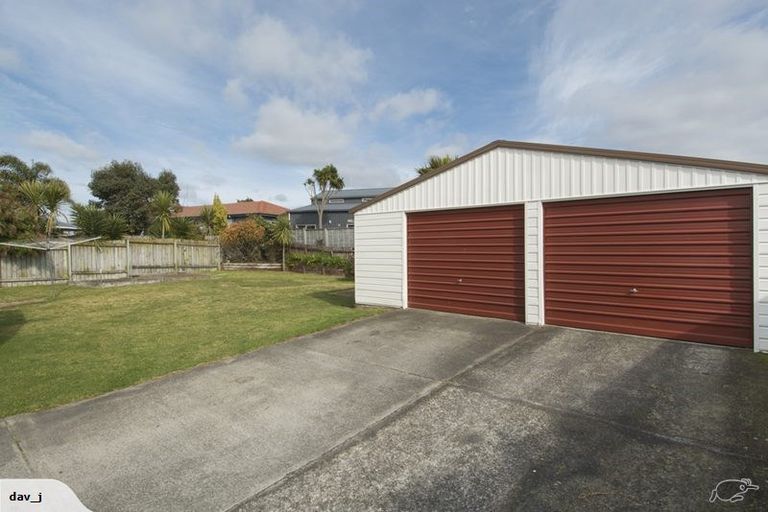 Photo of property in 24 Topaz Drive, Papamoa Beach, Papamoa, 3118