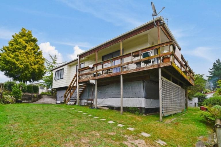 Photo of property in 52 Sunline Place, Ngongotaha, Rotorua, 3010