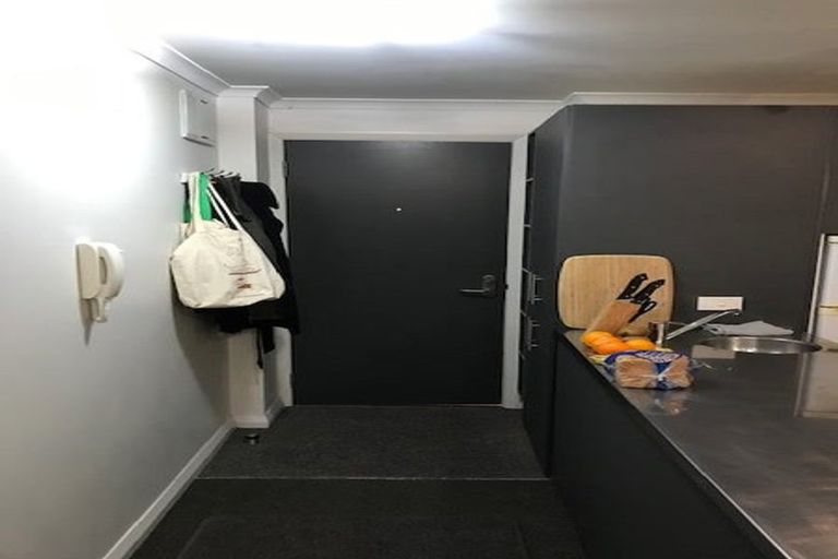 Photo of property in Monvie Apartments, 101/15 Holland Street, Te Aro, Wellington, 6011
