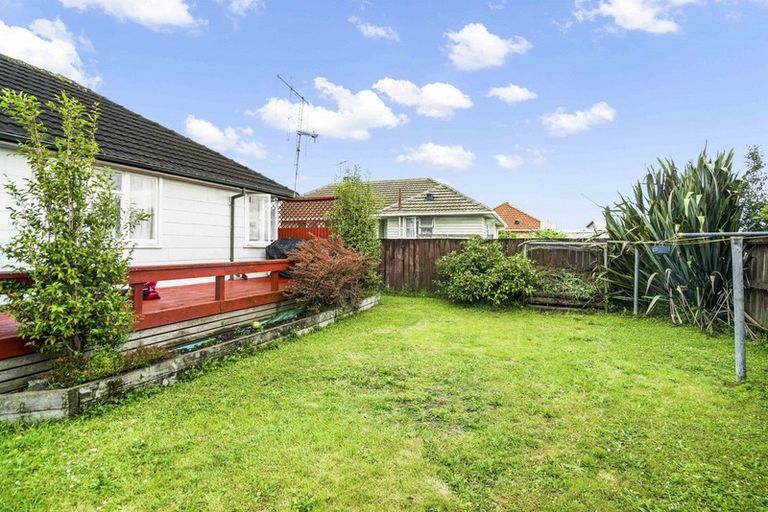 Photo of property in 15 Odette Street, Bader, Hamilton, 3206