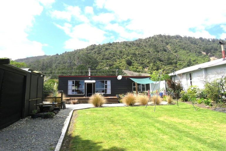 Photo of property in 106a Torea Street, Granity, 7823