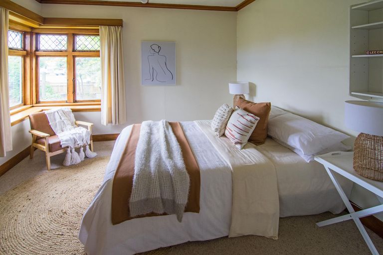 Photo of property in 16 Victoria Street, Carterton, 5713