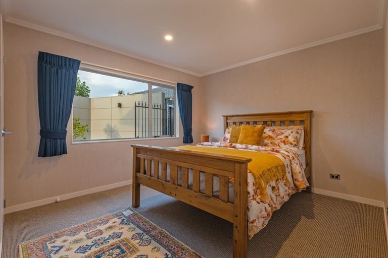 Photo of property in 22 Tennyson Avenue, Kelvin Grove, Palmerston North, 4414