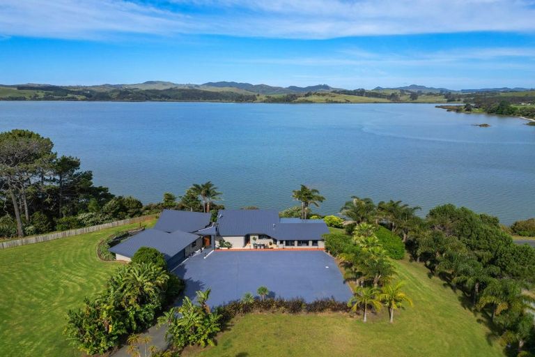 Photo of property in 10 Waterfront Drive, Mangonui, 0420